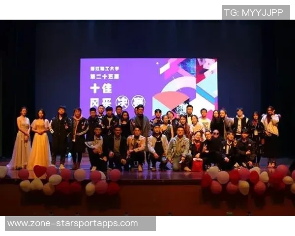 拉普大学足球队奋勇拼搏展现青春风采与团队精神